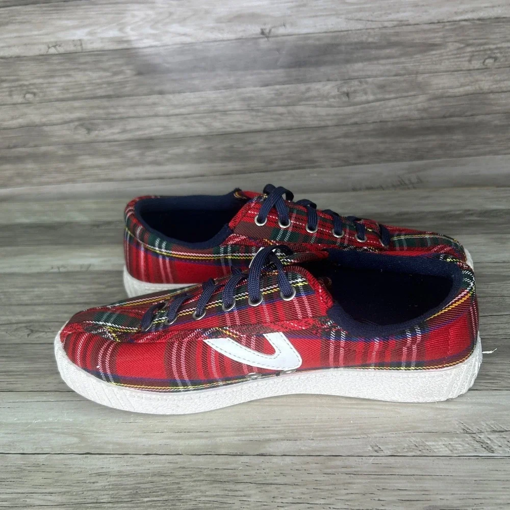 Tretorn Nylite 6.5 Red Plaid Tartan Canvas Sneakers Low Top Lace Up Shoes